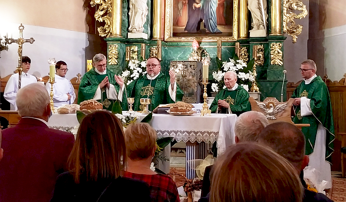 2020 09 13 DozynkiOltarz7